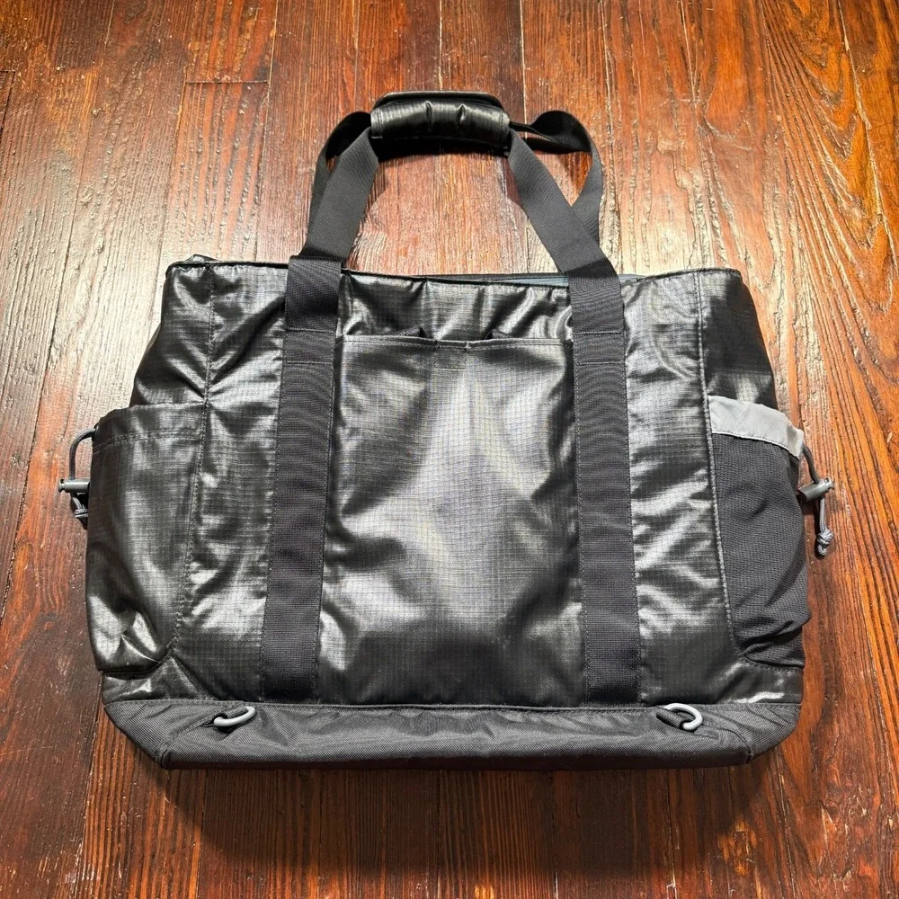 LL Bean Adventure‎ Tote Bag Convertible Backpack Black Nylon Water Resistant EUC